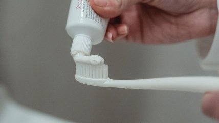 Зубная паста может заменить освежитель