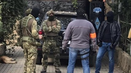 В Украине открыли дело из-за обысков ФСБ у крымскотатарского активиста