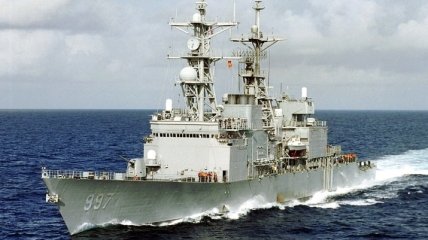 Два ракетных эсминца США вошли в Персидский залив 