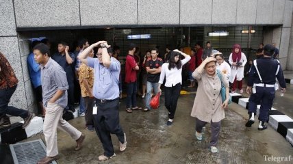 Здание индонезийской фондовой биржи пережило крушение: есть пострадавшие