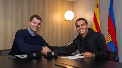 "Барселона" подписала сына легендарного бразильца: его отец брал "Золотой мяч"