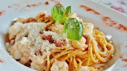 Спагетти с курицей - удобный вариант вкусного и сытного ужина