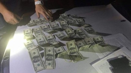 В Харькове на взятке в $5 тысяч "погорели" два прокурора