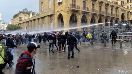 Протесты в Ливане: водометы, слезоточивый газ и десятки раненых 