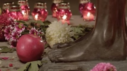 "Ты принес мне яблоко?": ролик о детях к 85-й годовщине Голодомора (Видео)