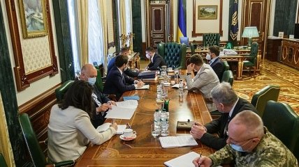 Зеленский просит немедленно разобраться с ситуацией в Николаевской области