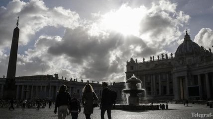 Папа Римский изменит формат проведения воскресной службы в связи с коронавирусом