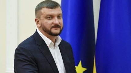 Петренко прокомментировал миллионные зарплаты в Минюсте