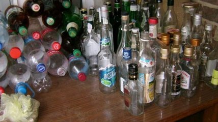 Около 3 тыс. бутылок контрафактного алкоголя в этом году изъяли на Донетчине
