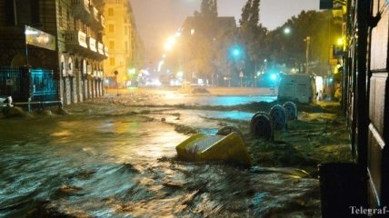 В Италии ужасный потоп: семьи эвакуируют