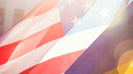 Порошенко поздравил американцев с Днем независимости