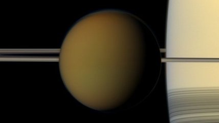 Станция Cassini зафиксировала "лето" на Сатурне