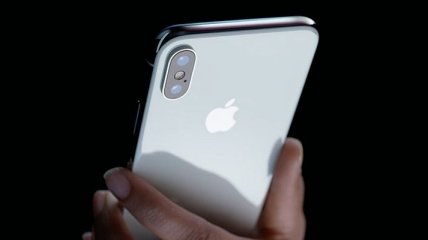 Apple объявила официальные цены на ремонт iPhone X