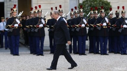 Путин прибыл в Елисейский дворец на переговоры с Олландом