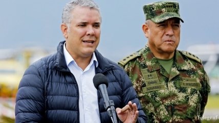 Колумбия обещает посодействовать "освобождению народа Венесуэлы от диктатуры"