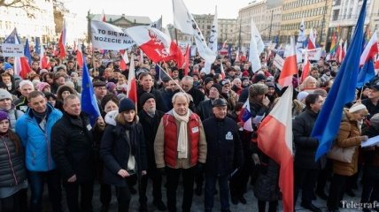 В разных городах Польши прошли митинги в защиту свободы слова и СМИ