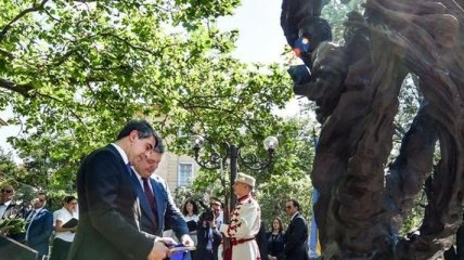 Порошенко открыл памятник Шевченко в Софии