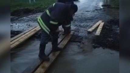 Не только град: на Одесчине второй день пытаются справиться с потопом (фото)