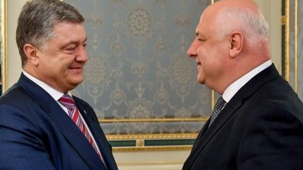 Порошенко предложил странам ЕС взять шефство над городами Донбасса 