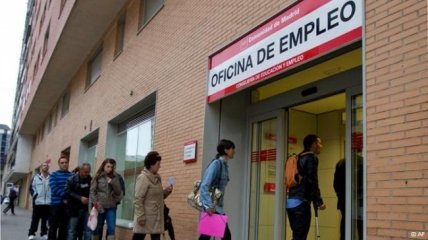 Рецессия в Испании углубляется