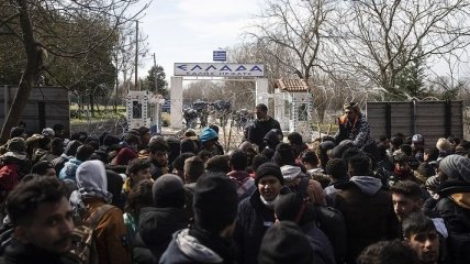 Турция заявляет, что греческие силовики застрелили мигранта