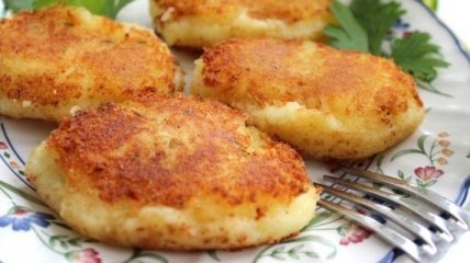Рецепт дня: картофельные котлеты в духовке