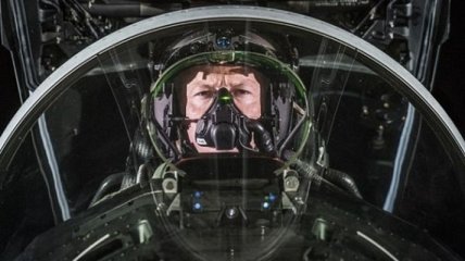 Компания BAE Systems выпустила уникальный шлем для летчика-истребителя 
