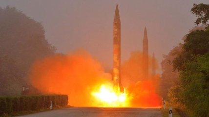 В КНДР прошел запуск баллистической ракеты с подлодки