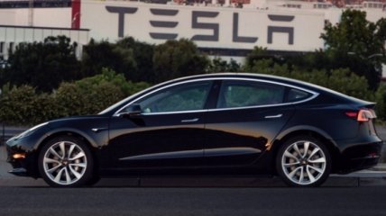 Tesla Model 3 установила рекорд по дальности хода на одном заряде батареи