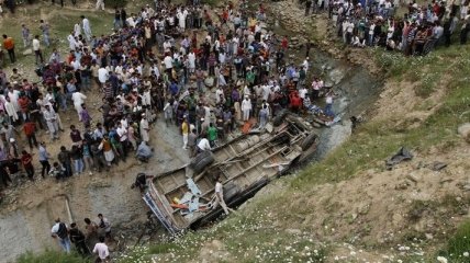 На севере Индии в ДТП погибло 16 паломников