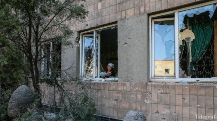 СНБО: Террористы продолжают обстреливать жилые кварталы на Донбассе