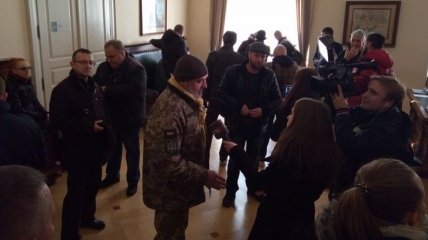 Во Львове бойцы АТО призвали Садового пойти в отставку