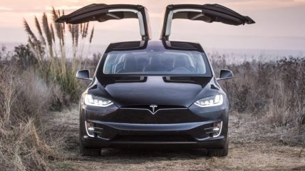 Tesla выпустит новый компактный электрический кроссовер