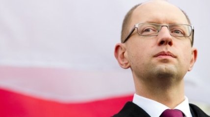 Яценюк: Оппозиция еще не решила, сложит ли депутатские мандаты