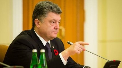 Порошенко сказал, когда НВФ на Донбассе могут перейти в наступление