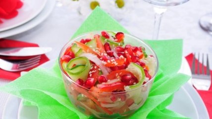 Вкуснейший весенний салат из огурцов
