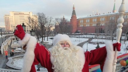 На границе Финляндии и России встретились Йоулупукки и Дед Мороз 