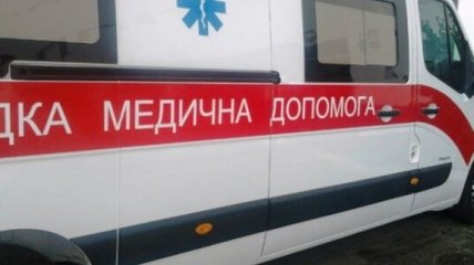 Під Дніпром п'яна жінка побила фельдшера швидкої