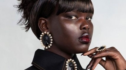 Рианна представила серию великолепных украшений для темнокожих женщин