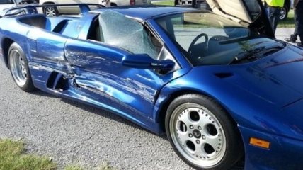 Суперкар Lamborghini Diablo в очередной раз попал в аварию