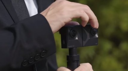Компания Insta360 запустила в продажу камеру EVO для панорамной съемки 