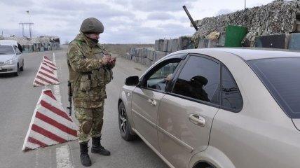 Ситуация на КПВВ Донбасса: в очередях застряли 200 автомобилей