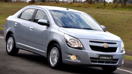 Chevrolet продемонстрирует обновленную модель Cobalt в декабре