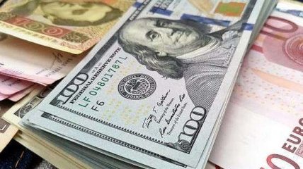 Курс валют на 29 мая: доллар опустился ниже 27 гривен