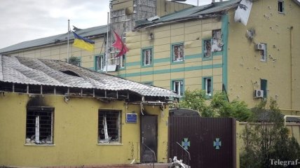 Террористы снова атакуют базу пограничников в Луганске