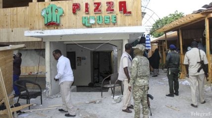 Атака на ресторан и отель в Сомали: жертв уже 19