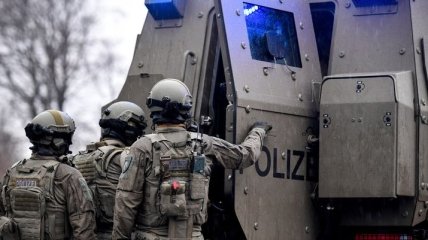 В Германии нашли 500-киллограмовую бомбу: оцеплен район Эссена