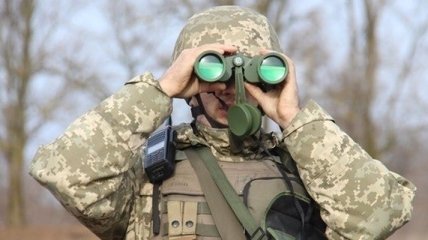 Під Кримським поранили українського військового