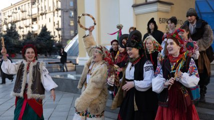 Традиционно щедровать ходят 31 декабря на Щедрый вечер