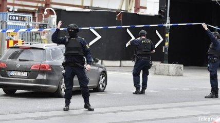 Теракт в Стокгольме: Полиция опровергает задержание водителя грузовика